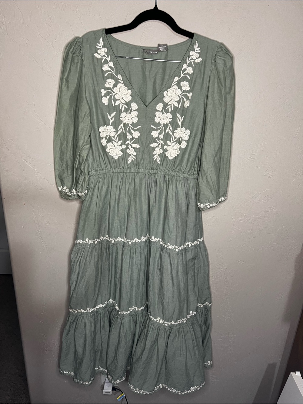 Lucky Brand Sage Green Floral Embroidered Cotton Boho Western Prairie Midi Dress - Picture 2 of 12